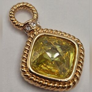 ✨2/$10✨ Square Green Gemstone Pendant Gold Tone Two Face